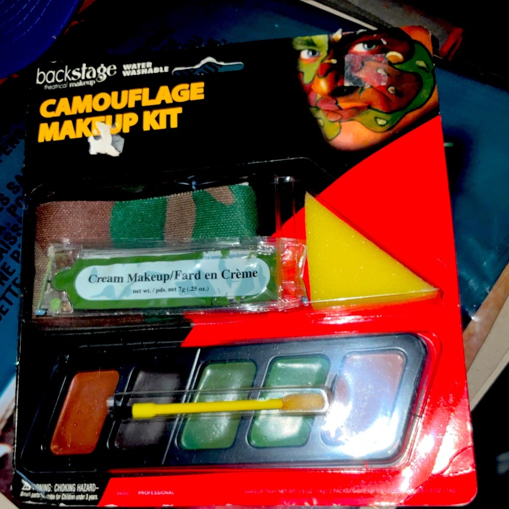 Camouflage Makeup Kit - Cream, Green, Brown NEW